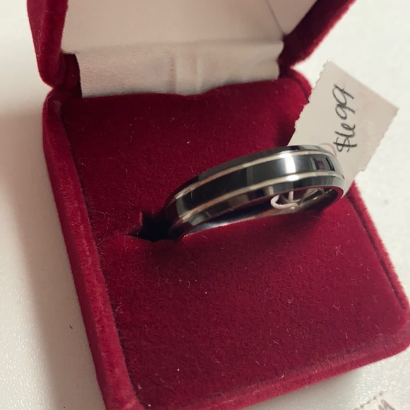 ultra diamonds Other - Mens titanium ultra diamonds ring